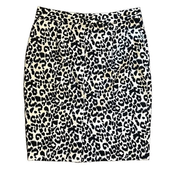 Ann Taylor Women's White Leopard Print Pencil Skirt, Size 4 (Petite) - Picture 2 of 6